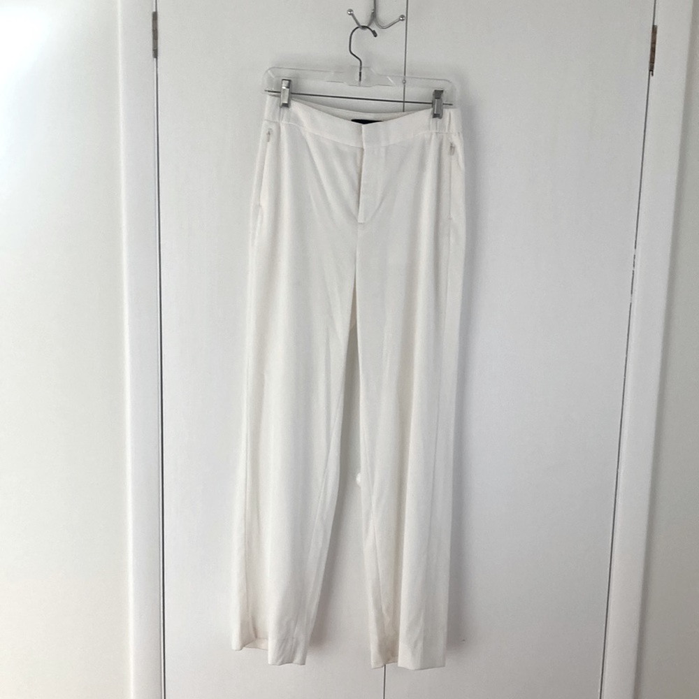 Banana Republic size 4 cream colored trousers